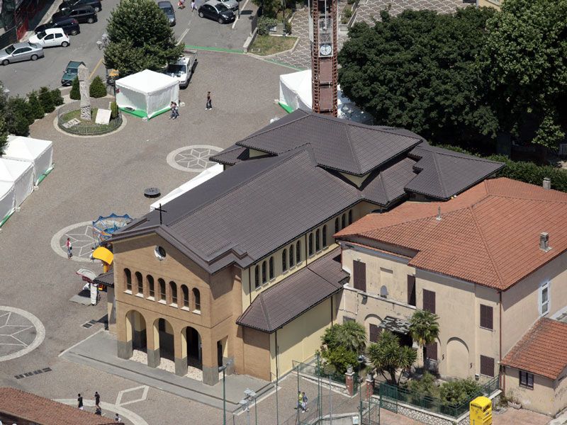 copertura chiesa con il Coppo di Alubel